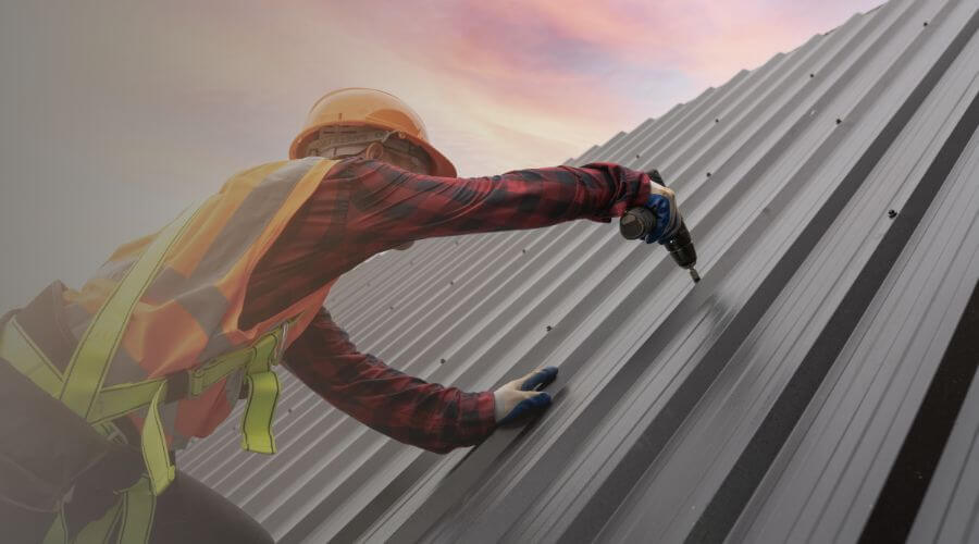 Professional gutter cleaning in Clipper Mills, CA